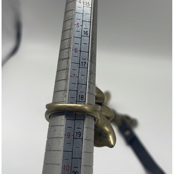 Fossil Leather Gold Tone Metal Flower Necklace & Ring Set - Picture 9 of 10